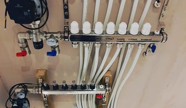 water underfloor heating manifold